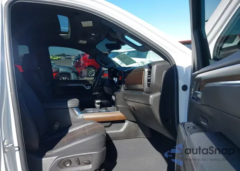 2024 Chevrolet Silverado 1500 4Wd Short Bed High Country z USA, uszkodzony, nr VIN 1GCUDJED1RZ247396